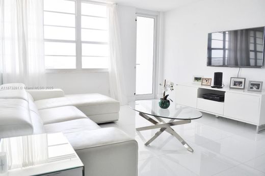 Complesso residenziale a Miami Beach, Miami-Dade County