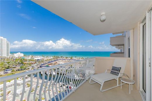 Residential complexes in Fort Lauderdale, Broward County