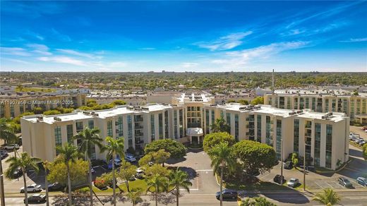 مجمع شقق ﻓﻲ ميامي، فلوريدا, Miami-Dade County