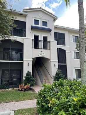 Residential complexes in Palm Beach Gardens, Palm Beach