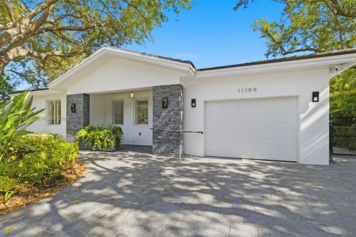 ﻓﻴﻼ ﻓﻲ Pinecrest, Miami-Dade County