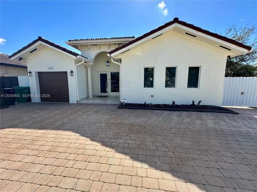 Villa in South Miami Heights, Miami-Dade