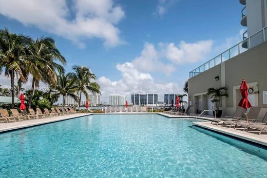 Residential complexes in Sunny Isles Beach, Miami-Dade