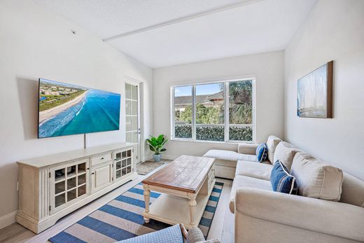 Jupiter, Palm Beach Countyのアパートメント・コンプレックス