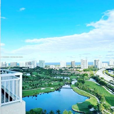 Residential complexes in Aventura, Miami-Dade