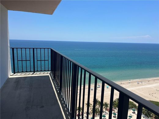 Residential complexes in Pompano Beach, Broward County