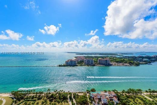Residential complexes in Miami Beach, Miami-Dade