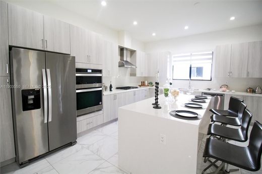 Doral, Miami-Dade Countyのヴィラ