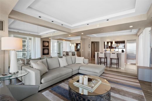 Residential complexes in Fort Lauderdale, Broward County