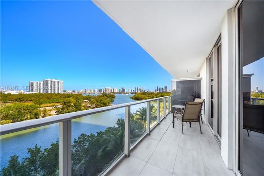 Complesso residenziale a North Miami Beach, Miami-Dade County