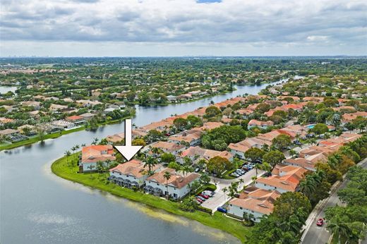 Townhouse in Weston, Broward County