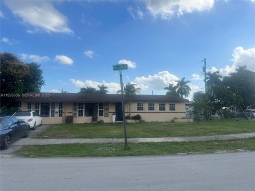 Villa in Miami Gardens, Miami-Dade
