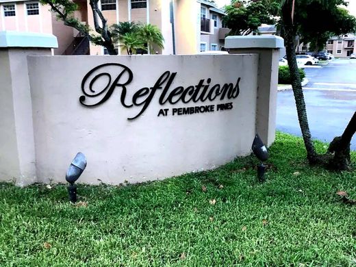 Residential complexes in Pembroke Pines, Broward County