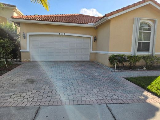 Villa in Doral, Miami-Dade County