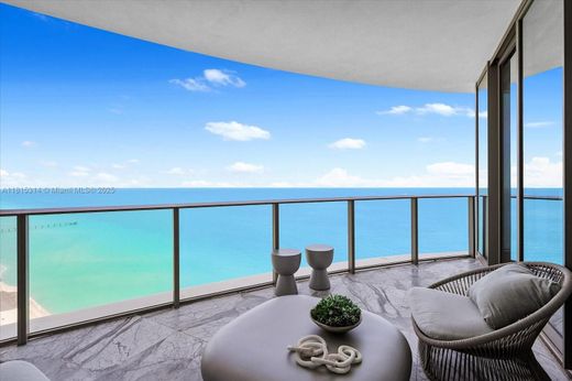 Residential complexes in Sunny Isles Beach, Miami-Dade