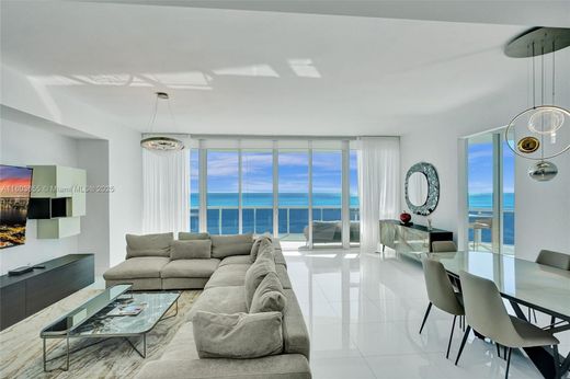 Complesso residenziale a Sunny Isles Beach, Miami-Dade County