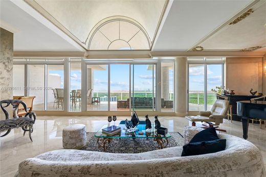 Residential complexes in Sunny Isles Beach, Miami-Dade