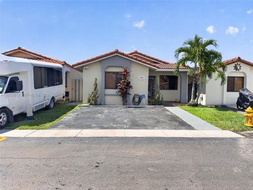 Villa in Hialeah, Miami-Dade County