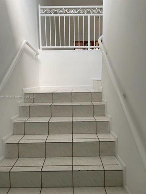 Жилой комплекс, Майами, Miami-Dade County