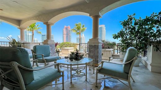 Residential complexes in Miami Beach, Miami-Dade