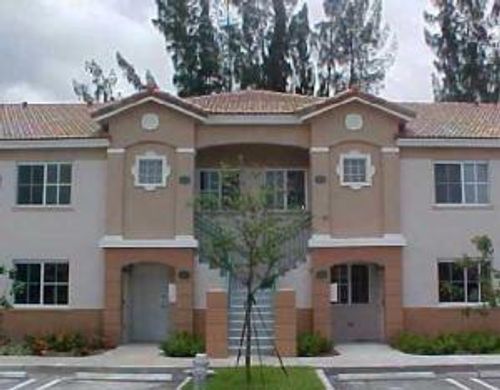 Residential complexes in West Palm Beach, Palm Beach
