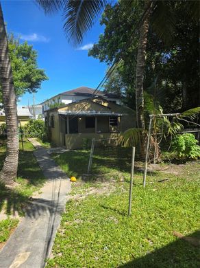 Вилла, North Miami, Miami-Dade County