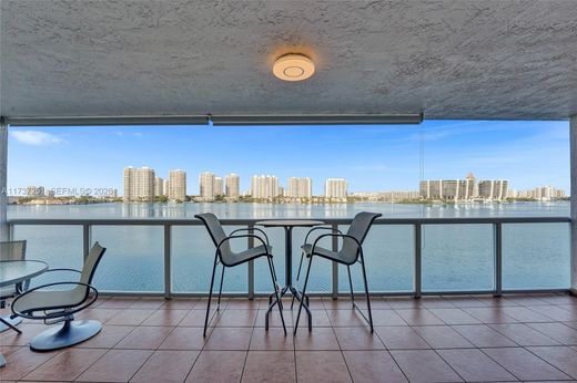 Residential complexes in Sunny Isles Beach, Miami-Dade