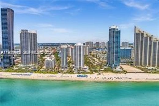 Residential complexes in Sunny Isles Beach, Miami-Dade