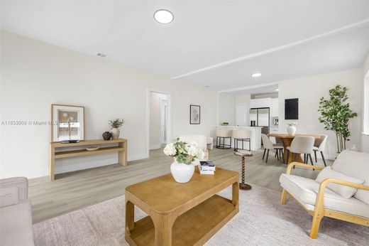 Villa - Miami, Miami-Dade County