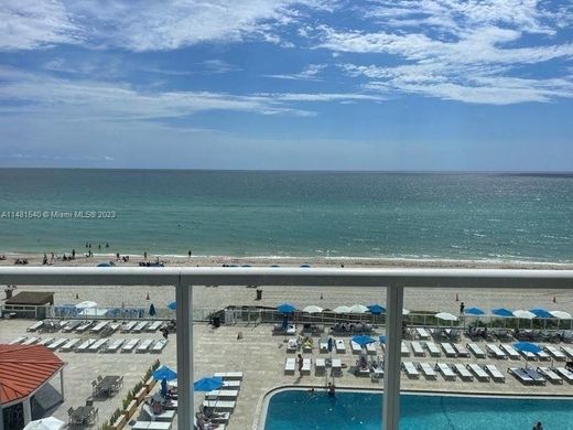 Residential complexes in Sunny Isles Beach, Miami-Dade
