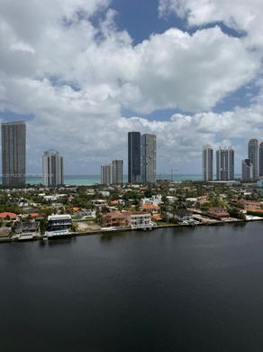 Residential complexes in Aventura, Miami-Dade