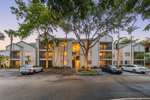 Residential complexes in Tamarac, Broward County
