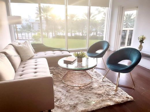 Residential complexes in Bal Harbour, Miami-Dade