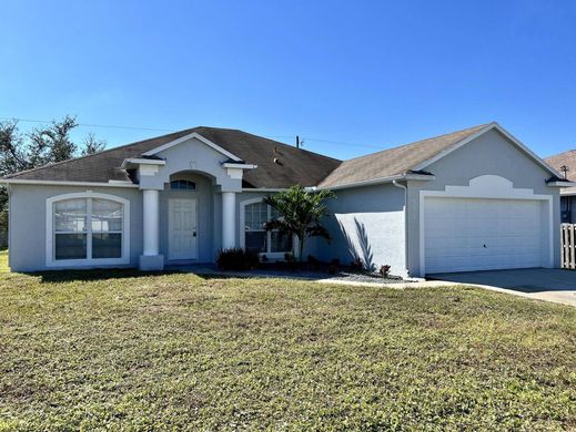 Villa in Port Saint Lucie, Saint Lucie County