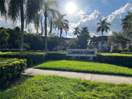 Residential complexes in Miami, Miami-Dade