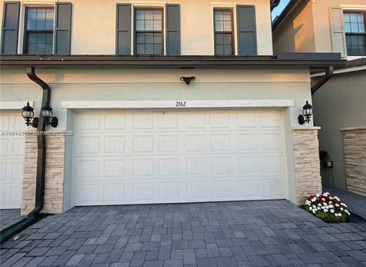 Villa in Oakland Park, Broward County
