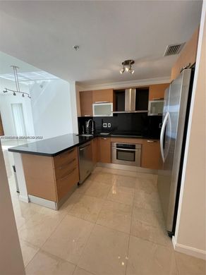Kamienica w Coral Gables, Miami-Dade County