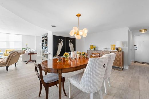 مجمع شقق ﻓﻲ West Palm Beach, Palm Beach County