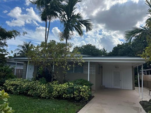 Villa - Hialeah, Miami-Dade County