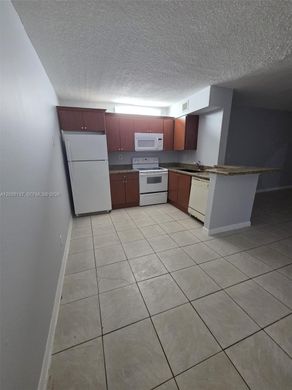 Complesso residenziale a Coral Springs, Broward County