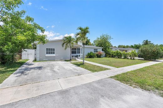 Villa in Lauderdale Lakes, Broward County
