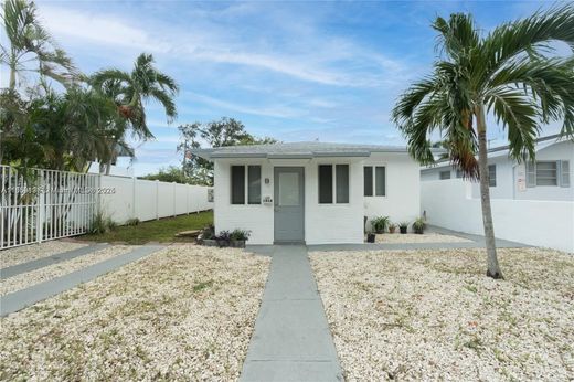 Villa - Hollywood, Broward County