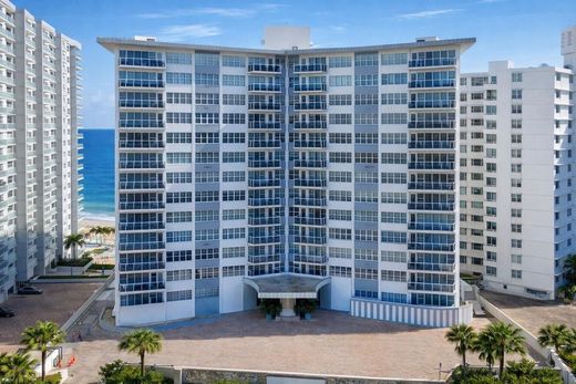 Residential complexes in Fort Lauderdale, Broward County