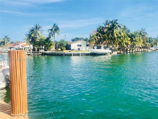 Complexes résidentiels à North Miami, Comté de Miami-Dade