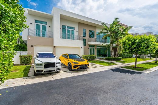 Villa in Doral, Miami-Dade County