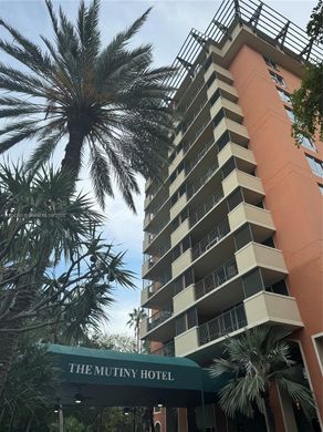 Kamienica w Miami, Miami-Dade County