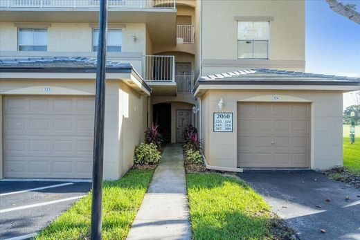 Residential complexes in Wellington, Palm Beach