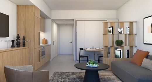 Residential complexes in Miami Beach, Miami-Dade