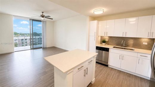 Komplex apartman Hollywood, Broward County