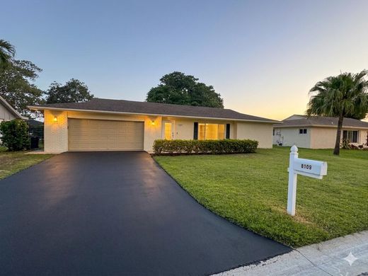 Villa in Tamarac, Broward County